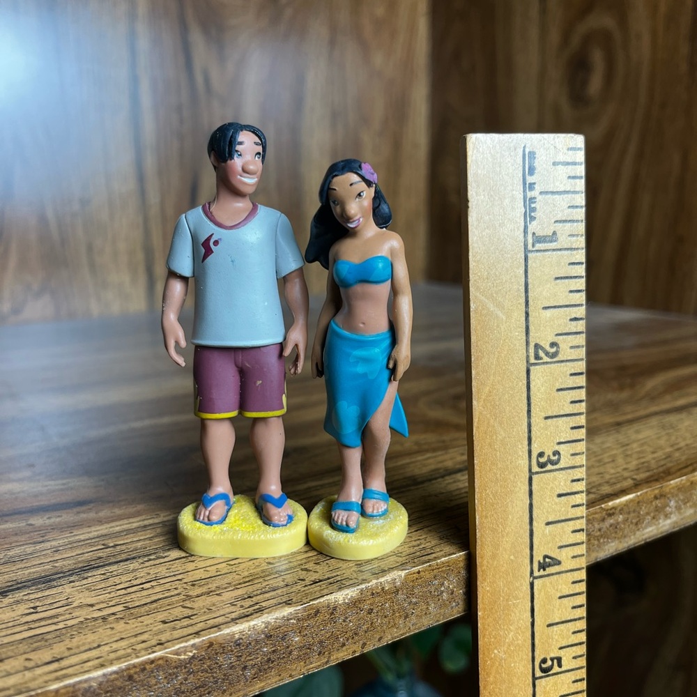 Lilo & Stitch Nani and Boyfriend Toy Mini Figurines - Picture 13 of 13